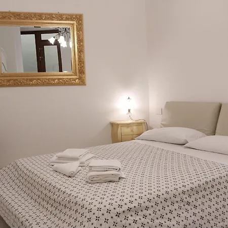 Apartment Via Antica *